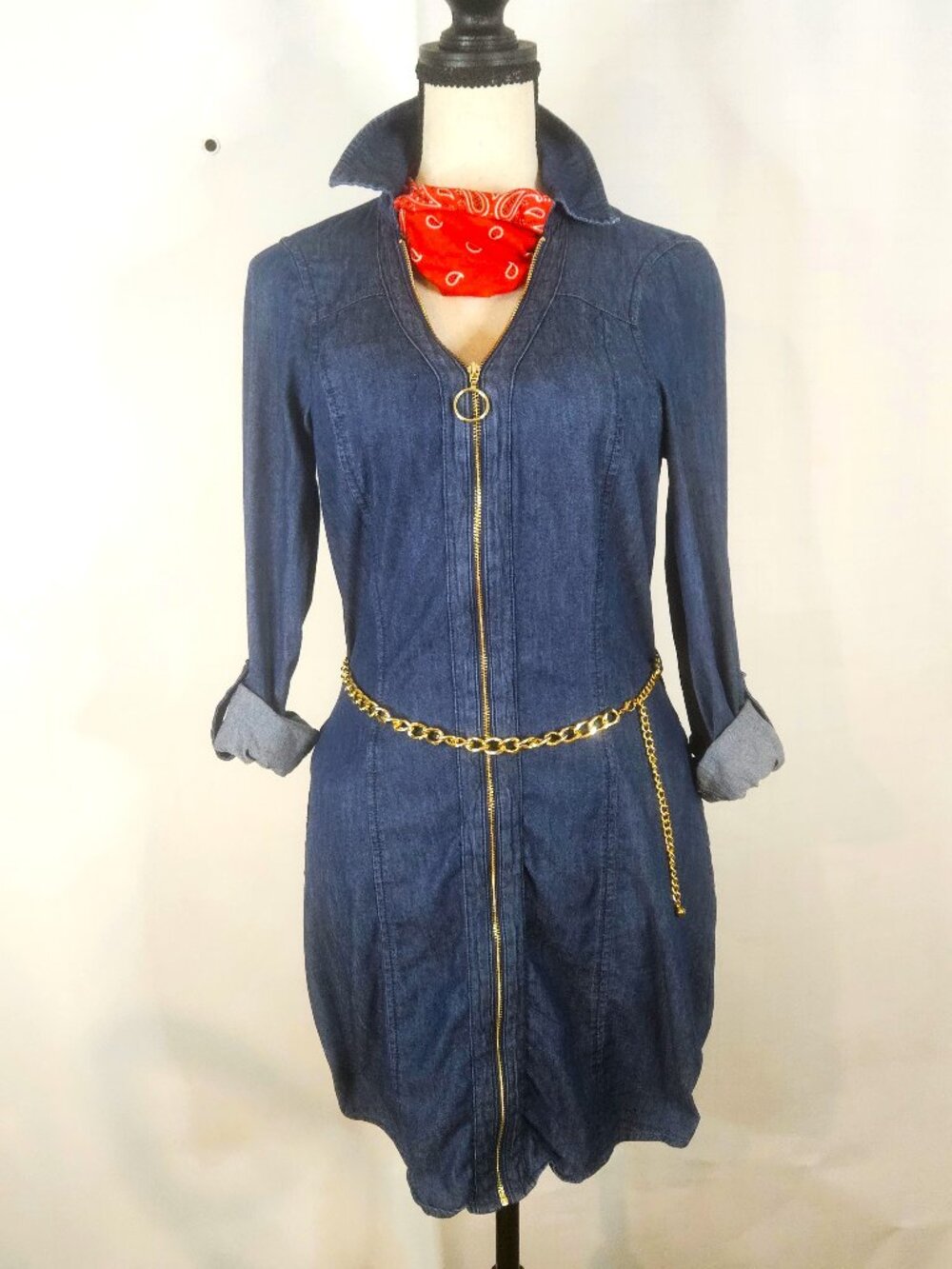 Guess XS Long Sleeve Dark Wash Denim Zip-Up Dress Zip-Up Closure.